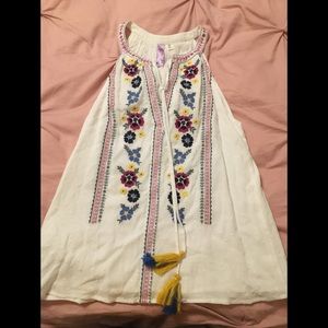 Floral 💐 Tank Top - $5